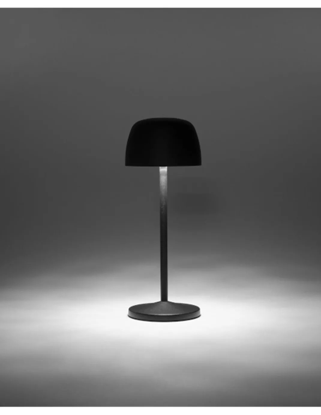 Lámpara portátil de exterior Treta – FORLIGHT – Carga por inducción magnética, LED regulable, USB