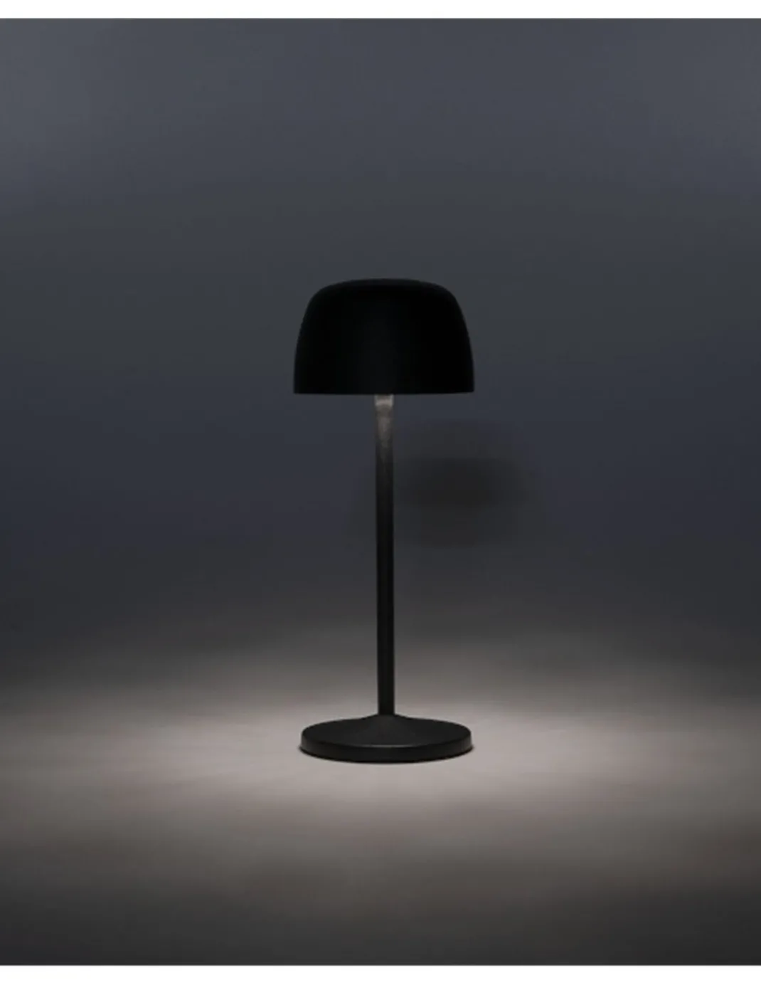 Lámpara portátil de exterior Treta – FORLIGHT – Carga por inducción magnética, LED regulable, USB