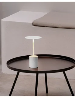 Lámpara portátil Yoru - Arkoslight - Diseño minimalista, regulable