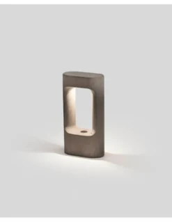 Sobremuro de exterior Totem – Faro – Lámpara de cemento LED