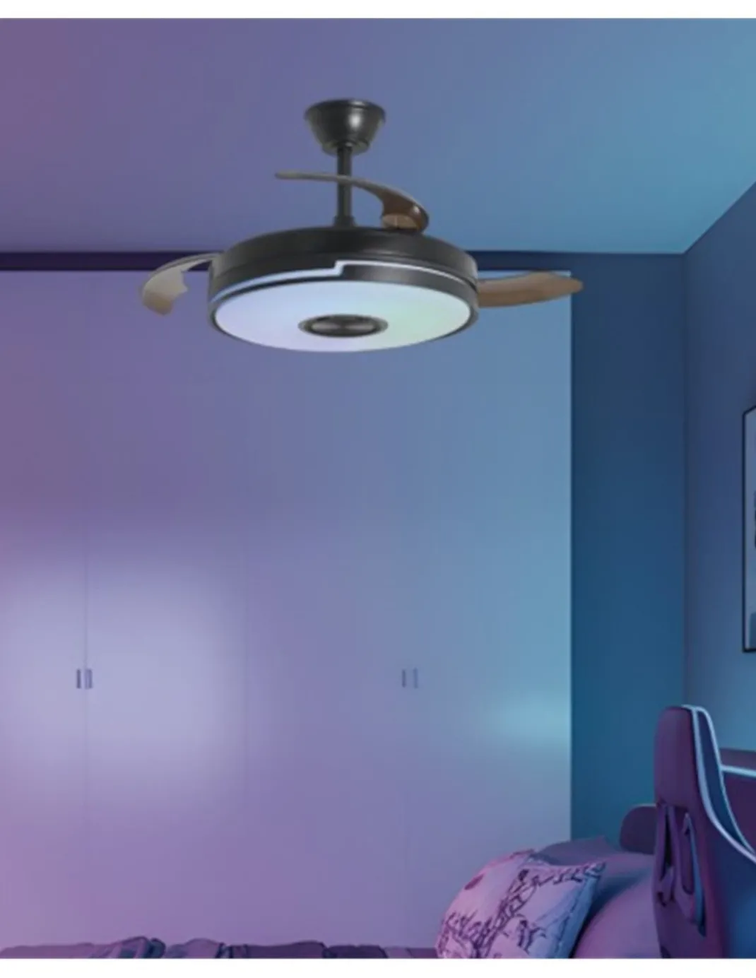 Ventilador de techo con luz Auron - AJP - Luz RGB, altavoz Bluetooth y acabado negro con aspas retráctiles