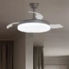Ventilador de techo con luz Mini Malta - AJP - Acabado café compacto con aspas retráctiles, luz regulable y mando a distancia