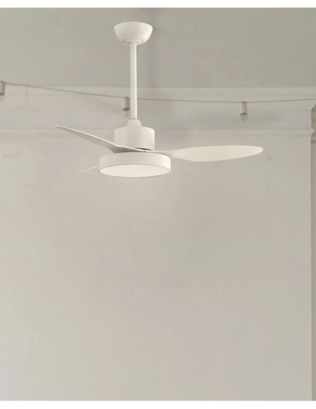 Ventilador de techo con luz Nilo Mini - ALG - Ventilador blanco con 3 palas fijas y motor ultrasilencioso