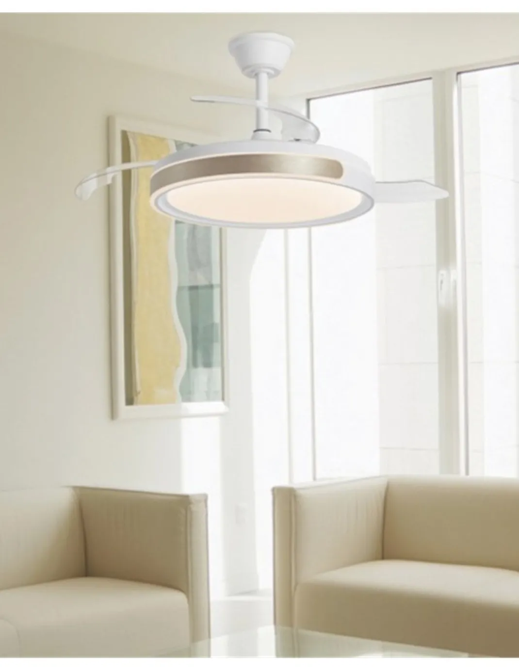 Ventilador de techo con luz Samaná - AJP - Aspas retráctiles, acabado blanco y oro con luz regulable