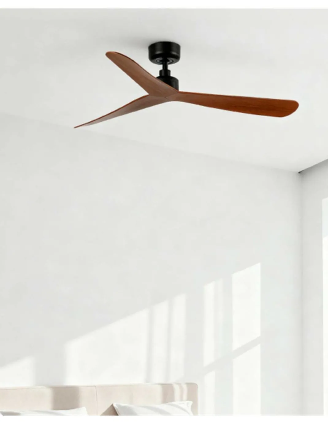 Ventilador de techo sin luz Rocker L - Faro - Acabado negro y nogal con 3 palas, ultrasilencioso y apto para techos inclinados